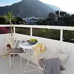 Maina 公寓式酒店 Kamári