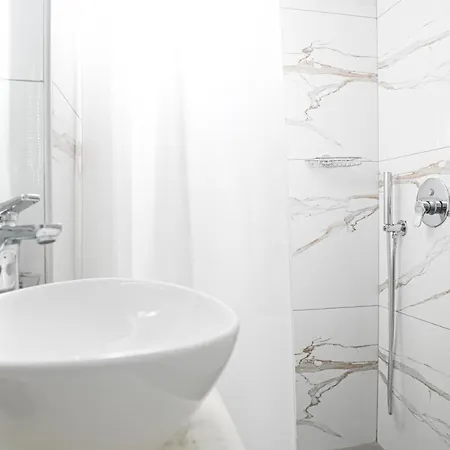 Apartmanhotel Maina Kamári