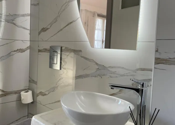 Hotel apartamentowy Maina 3*