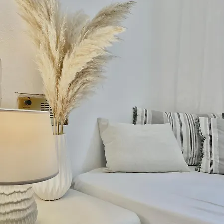 Maina 3* Kamari (Santorini)