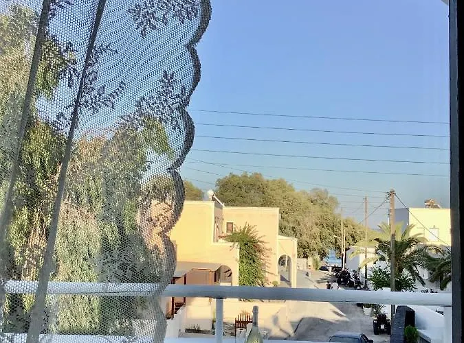 Aparthotel Maina Kamári