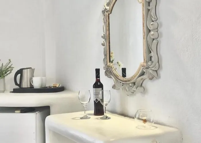 Aparthotel Maina Kamári