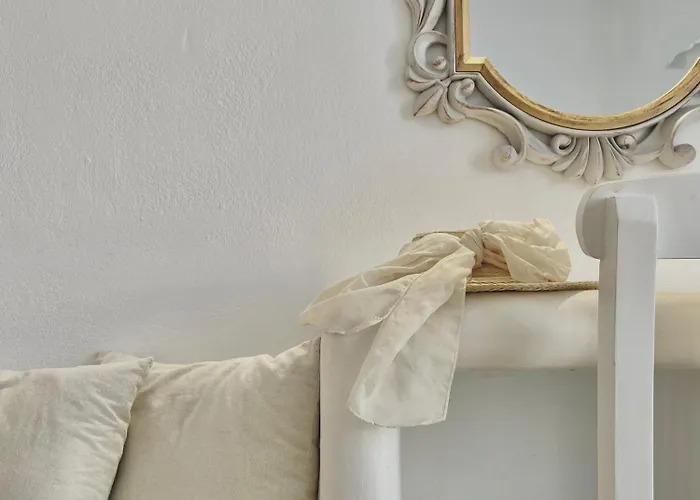 Aparthotel Maina Kamári