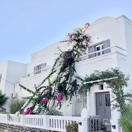 Maina * Kamari (Santorini)