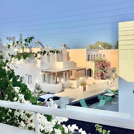 Maina Aparthotel