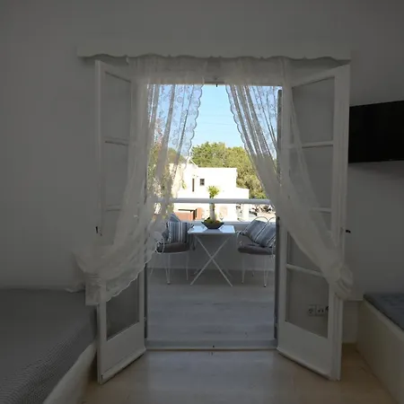 Maina Hotel apartamentowy 3*